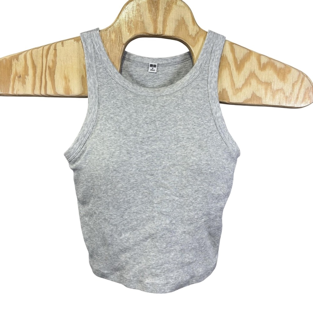 Uniqlo Tank Top Womens Medium Gray Ribbed Knit Padded Built In Bra Camisole